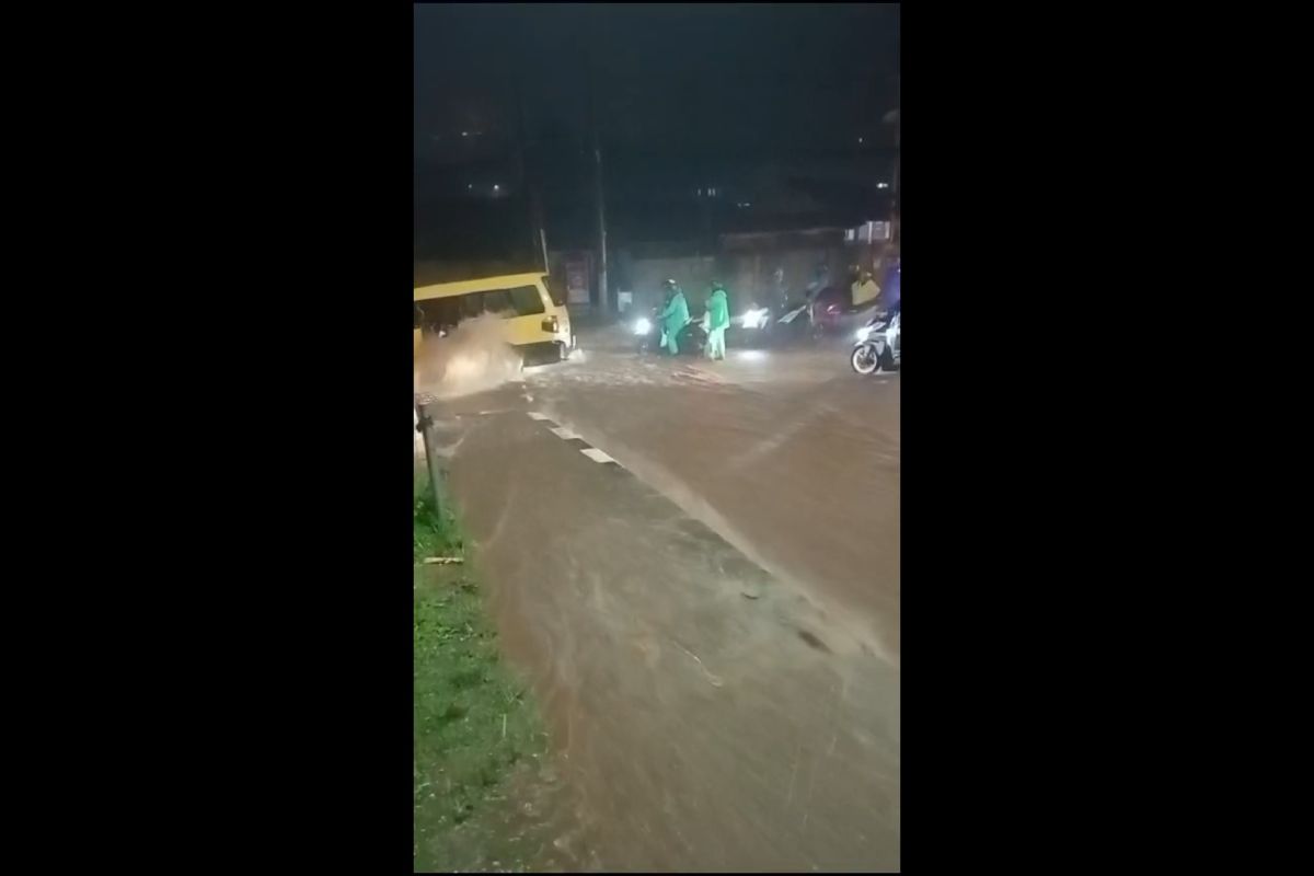 BPBD Jabar: Korban hilang akibat bencana di Bogor terus dicari